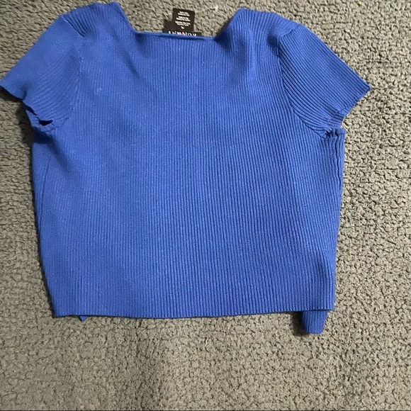 Runway fashion cropped sweater top - Picture 5 of 5